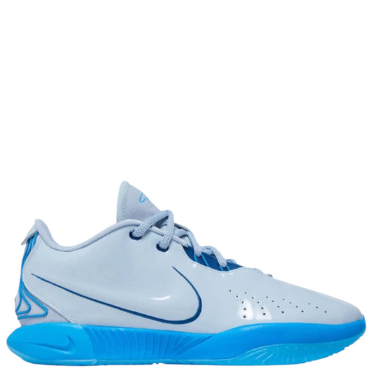 Nike Lebron 21